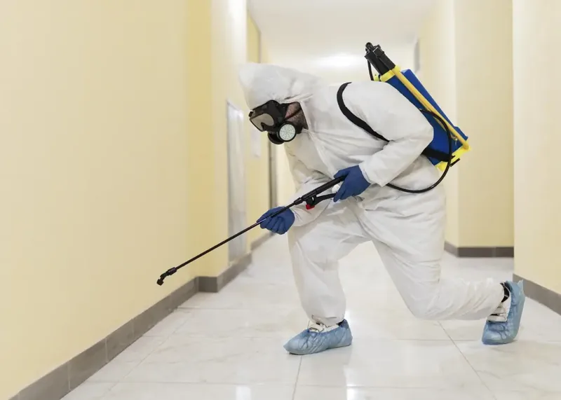 Emergency pest control response